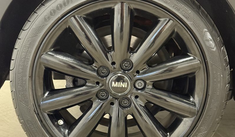 2016 Mini Cooper SD 2.0 full