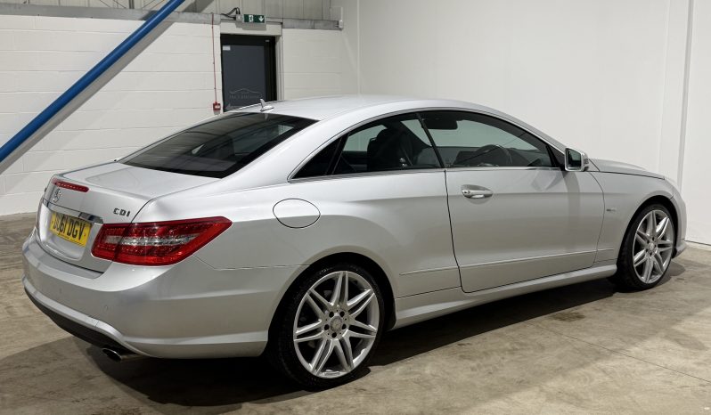 2011 Mercedes Benz E350 CDI V6 full
