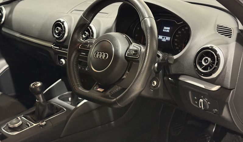 2014 Audi A3 Saloon full