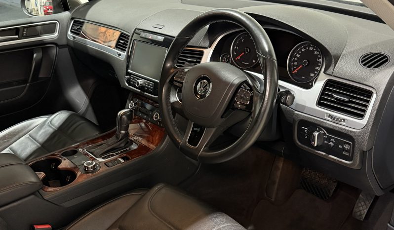 2012 VW Touareg 3.0 V6 TDI full