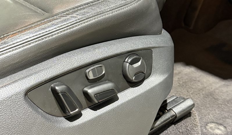 2012 VW Touareg 3.0 V6 TDI full