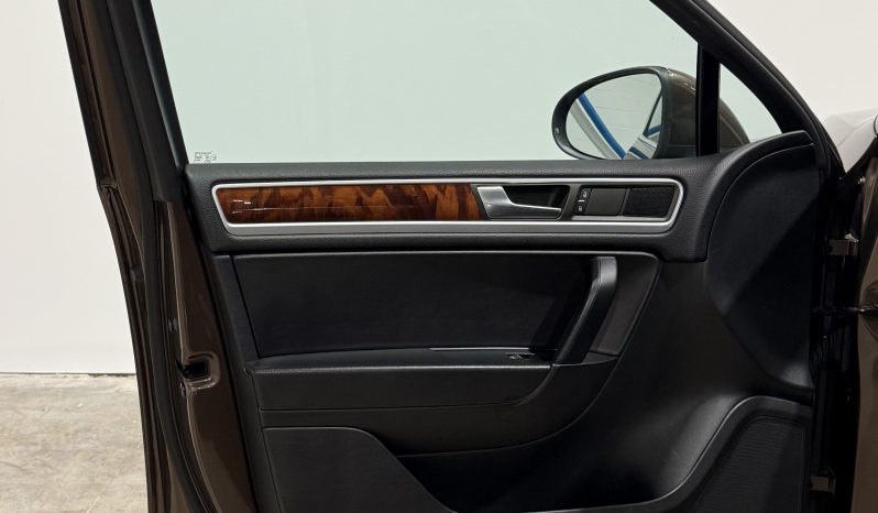 2012 VW Touareg 3.0 V6 TDI full