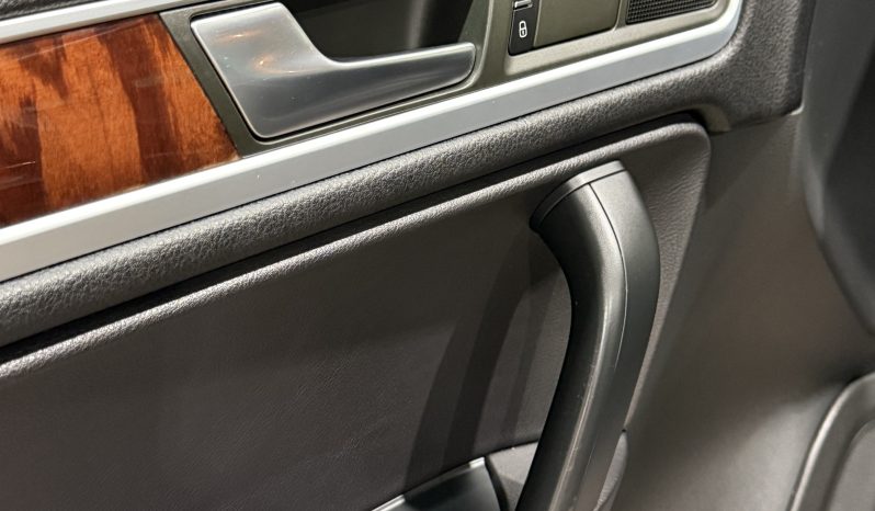 2012 VW Touareg 3.0 V6 TDI full