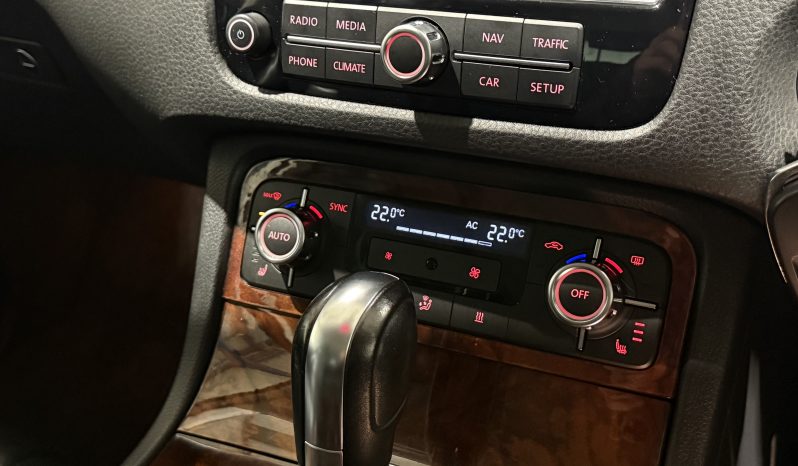 2012 VW Touareg 3.0 V6 TDI full