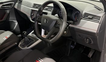 2019 SEAT Arona 1.0 TSI FR SUV full
