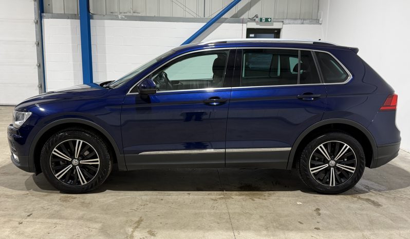 2018 Volkswagen Tiguan 2.0 TDI SE Navigation SUV full