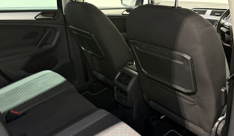 2018 Volkswagen Tiguan 2.0 TDI SE Navigation SUV full
