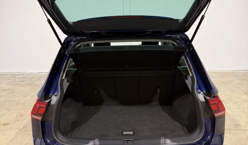 2018 Volkswagen Tiguan 2.0 TDI SE Navigation SUV full