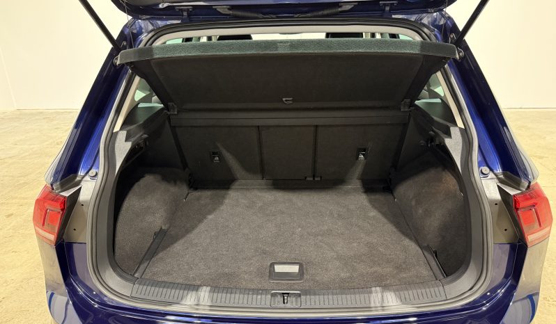 2018 Volkswagen Tiguan 2.0 TDI SE Navigation SUV full