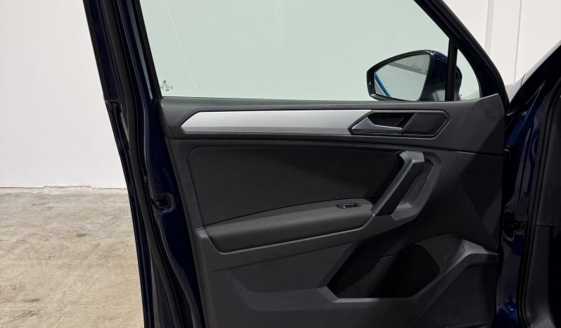2018 Volkswagen Tiguan 2.0 TDI SE Navigation SUV full