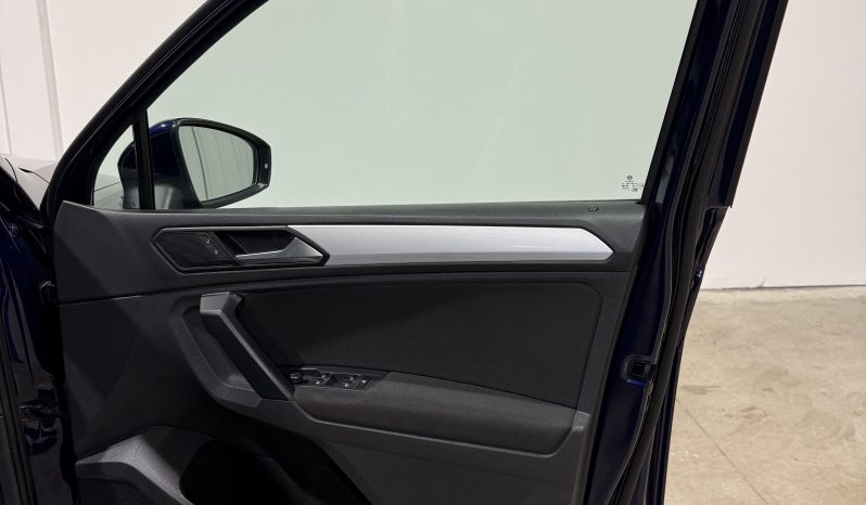 2018 Volkswagen Tiguan 2.0 TDI SE Navigation SUV full