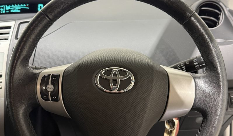 2008 Toyota Yaris 1.3 VVT-i TR full